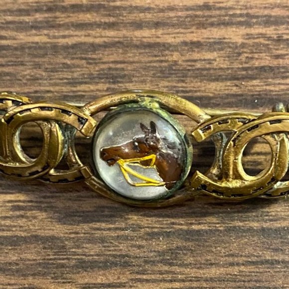 Vintage Reverse Intaglio Hand Painted Crytal Equestrian Brooch with Horses Head - Picture 2 of 3
